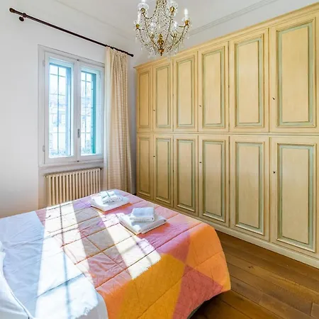 Daire Quiet With Private Garden Floransa